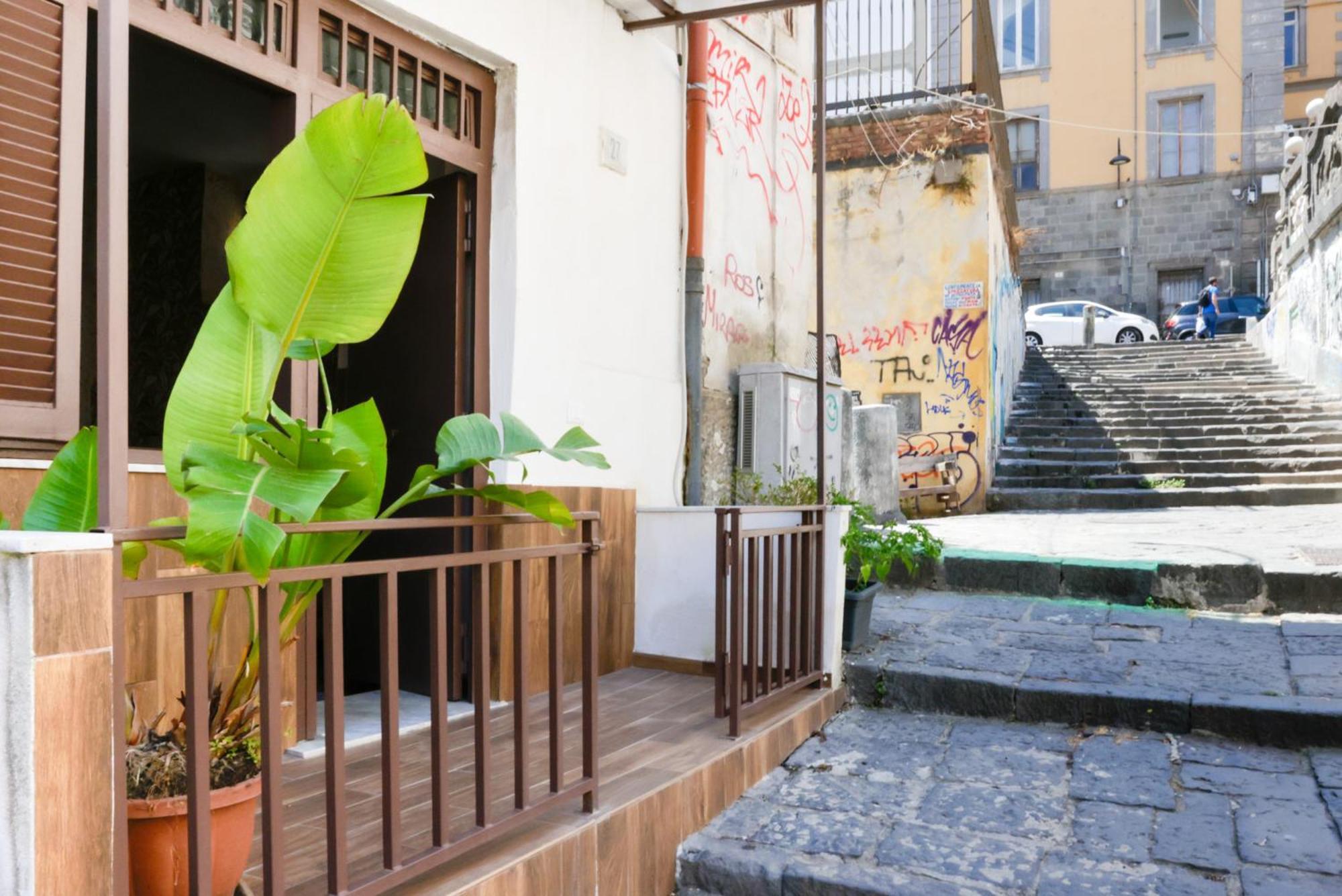La Casetta Sulle Rampe Napoli Exterior foto